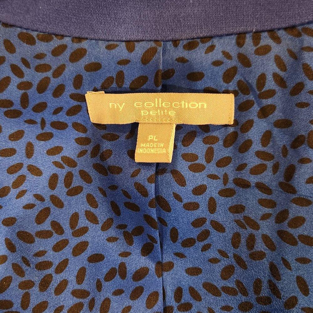 Blazer - Picture 2 of 2